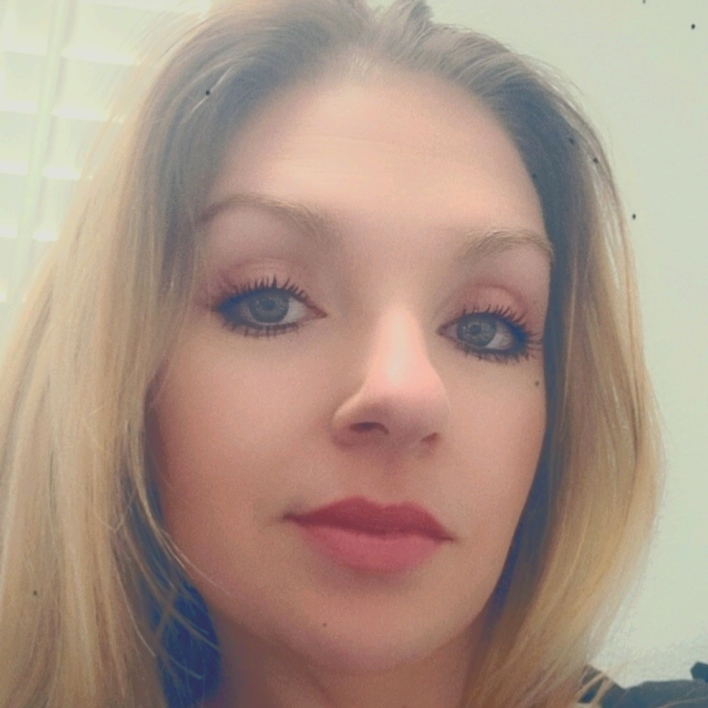 Meet your Posher, Traci